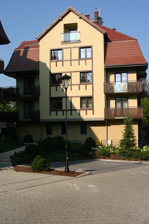 Apartament Z Ogrodem Polanica-Zdroj Exterior photo